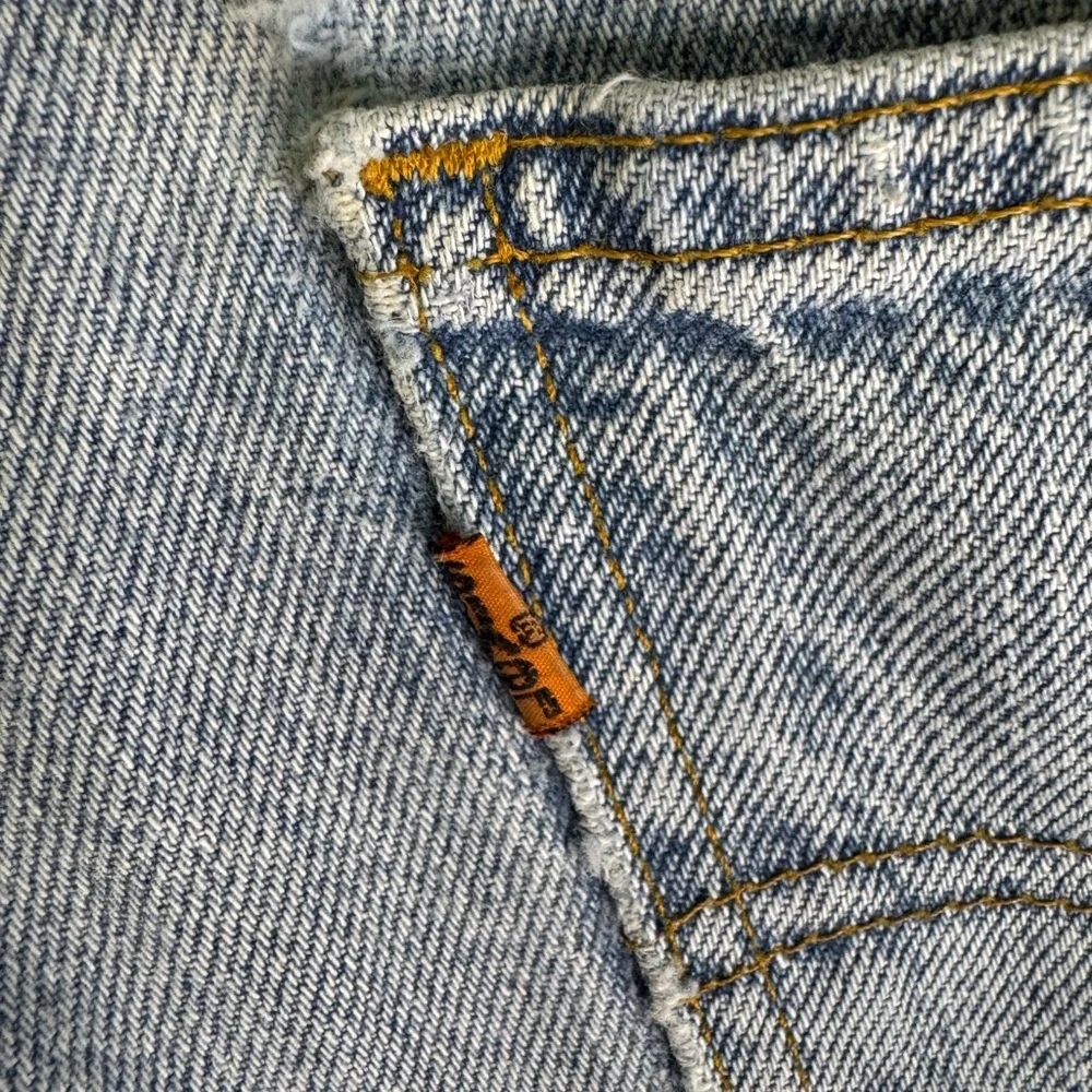Levis stylish light